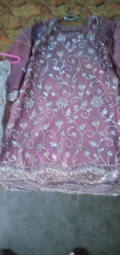 net suit available jisku chahia inbox ma msg Kara