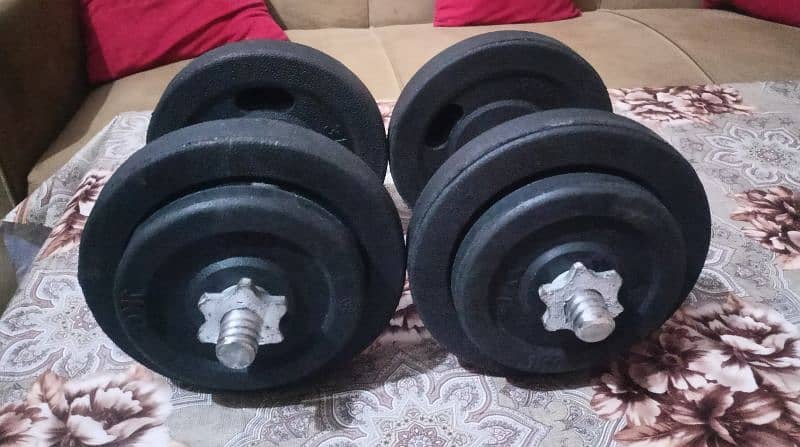 Adjustable Dumbbells. 2