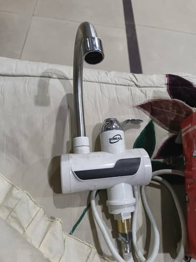 instant electric heating tap