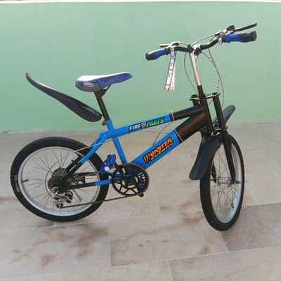 Almost New Blue Mountain Bike – Fresh Parts Installed