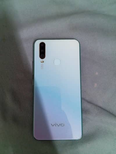Vivo y17