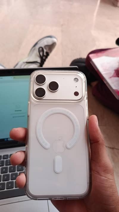 iPhone 17 pro max  Silver