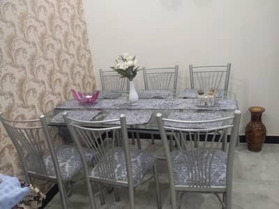 Dinning table with 06 chairs