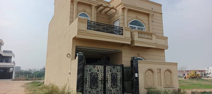 Double store house available for rent in diamond city phease 1