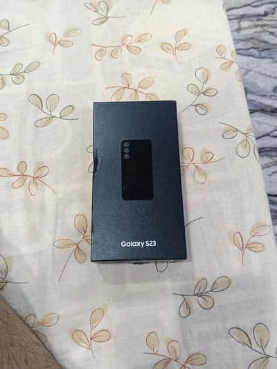 Samsung S23 8/256gb Non PTA factory unlock mint condition with box