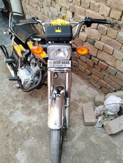 Honda 125 motorcycle