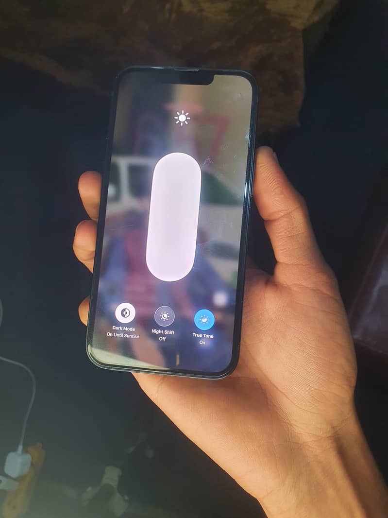 iPhone 14 sim working 5