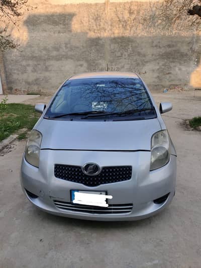 Toyota vitz 2007 imported