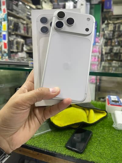 17 pro max 256gb Non Pta complete boc