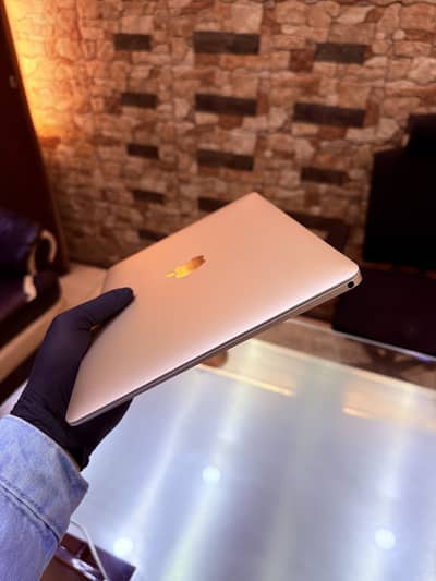Macbook 2015 Ultra Slim Golden Edition