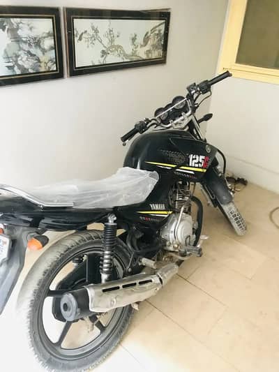 YBR G Bike Geniunely