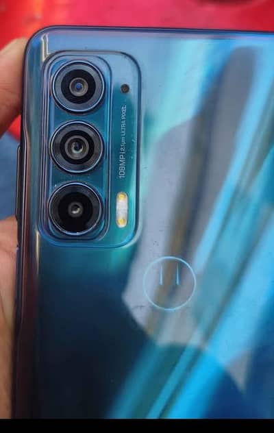 موبائل برائے فروخت — Motorola Edge (2021)