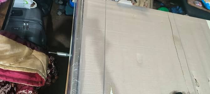 Patient bed only 6 day used bilkul new