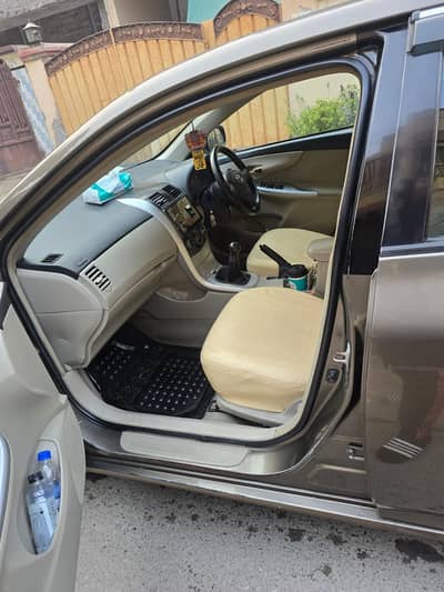 Toyota Corolla gli 2014 out class car