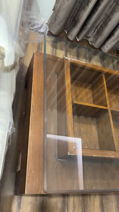 Dinning table for sale