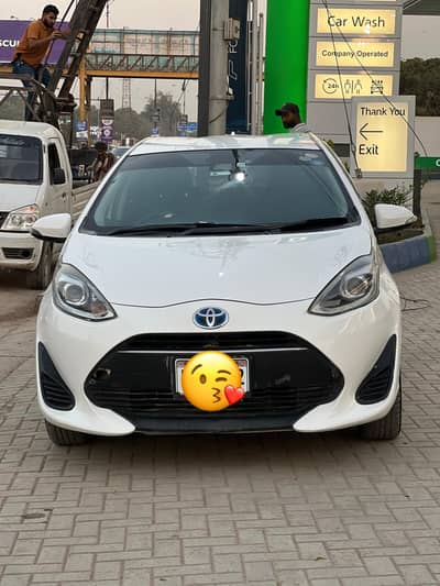 Toyota Aqua S PACKAGE Push Start Full Option