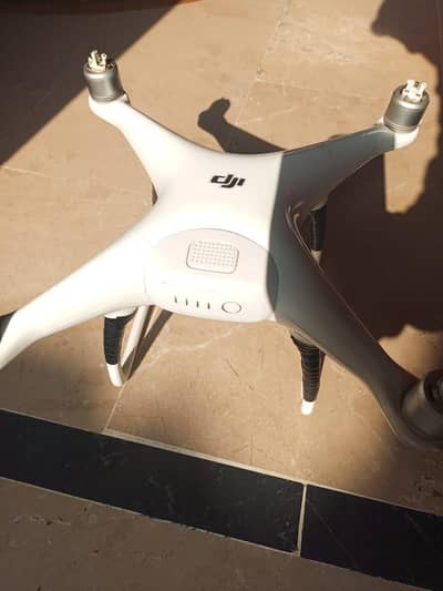 Dji phantom 4 drone with two batteries. urgent sale