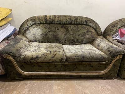 Six seater sofa set available for sale originally made with tali wood