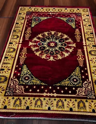 mahroon color center piece