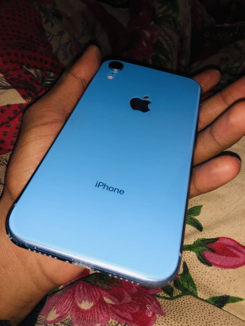 iPhone xr 1