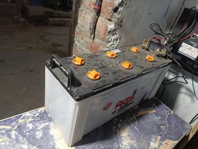 ups 180 w battery