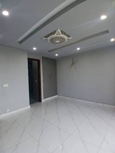 1 Bed Flat Available For Rent In The Heart Of Bahria Town Lahore