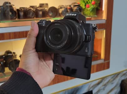 Nikon Z50 (Nikon 16-50mm vr lense) (4k-Mirrorless)