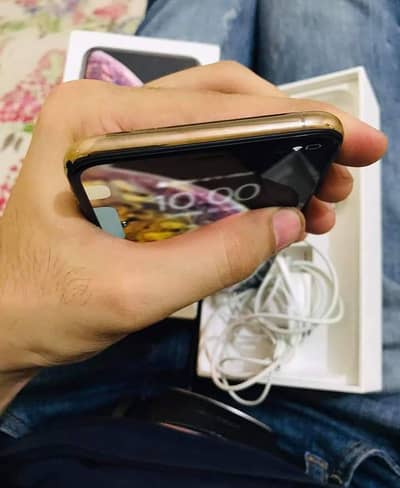 apple Iphone XS Max 256 GB official PTA approved Good condition