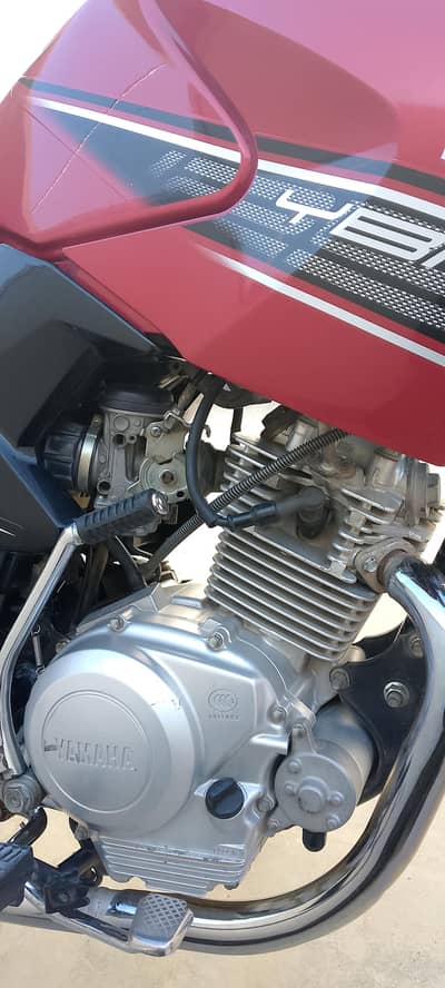 yamaha ybr 2015 model