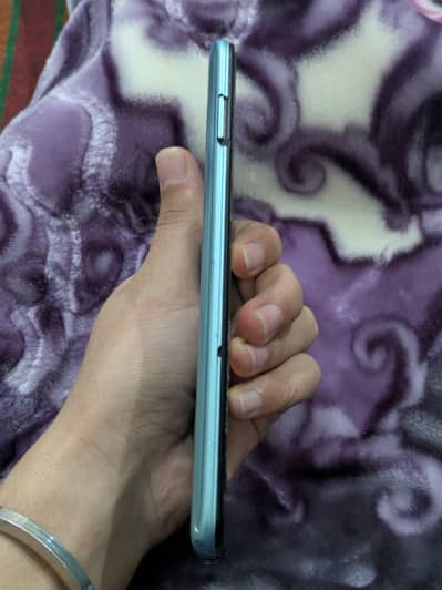 Infinix hot 11 play 4/64 GB ram