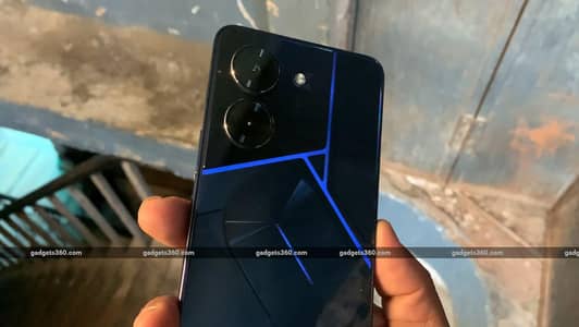 GOOD LOOKING AND FAST MOBILE PHONE 5G