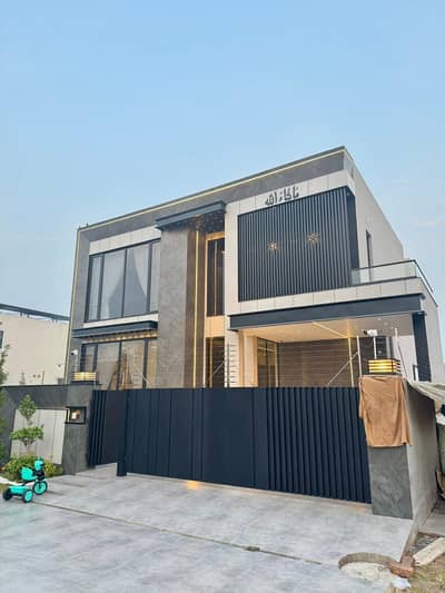 1 Kanal Upper Portion Separate Gate Beautifully Designed Modern House for Rent in DHA Phase 8