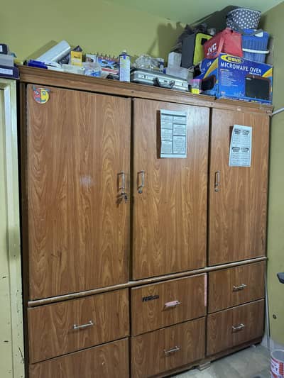 3 door almari he or condition 10/9.5 he