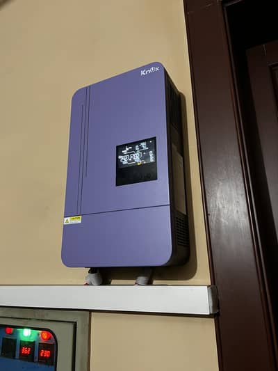 Hybrid solar inverter knox krypton 9000