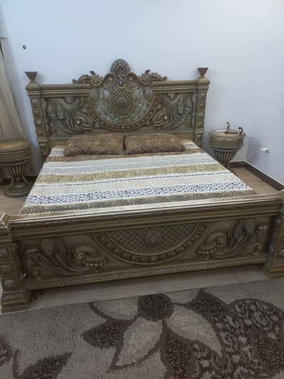 king bed with dressing & chair