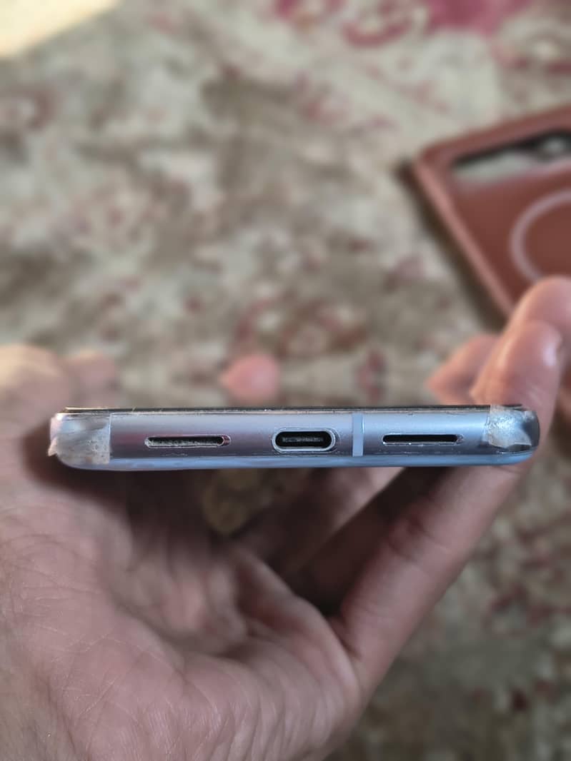 Google pixel 8 pro 3