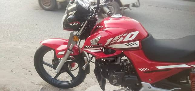 HONDA CBF150 2025