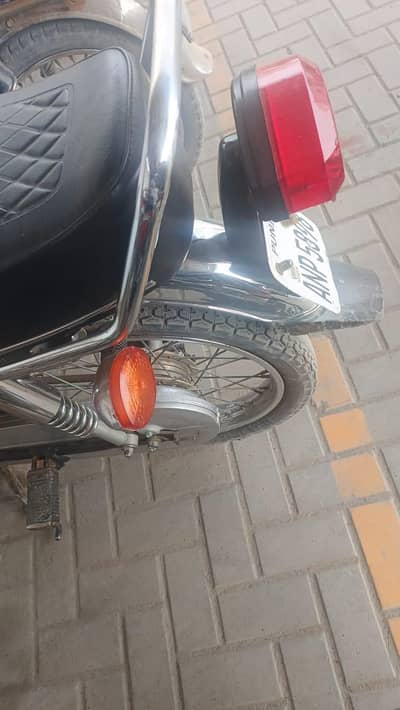 honda 125 2022 modal all ok sticker 2023 urgent sale need money