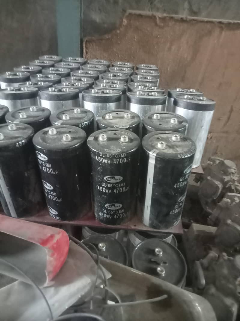 DC capacitor 0