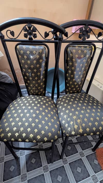 King Size 6Ft By 3Ft Heavy Glass Dinning Table