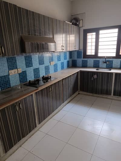 DEFENCE 500 YARDS UPEER PORTION FOR RENT