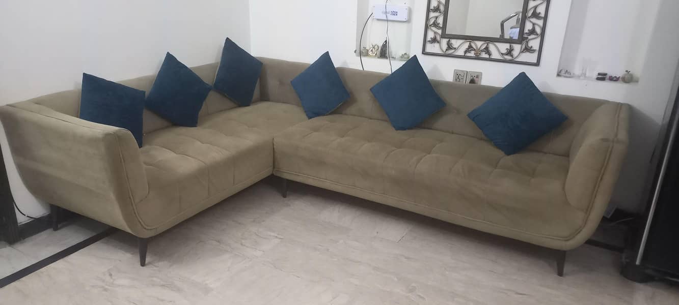L shape sofa 0