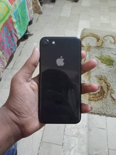 iphone 8 64gb 10/9 condition