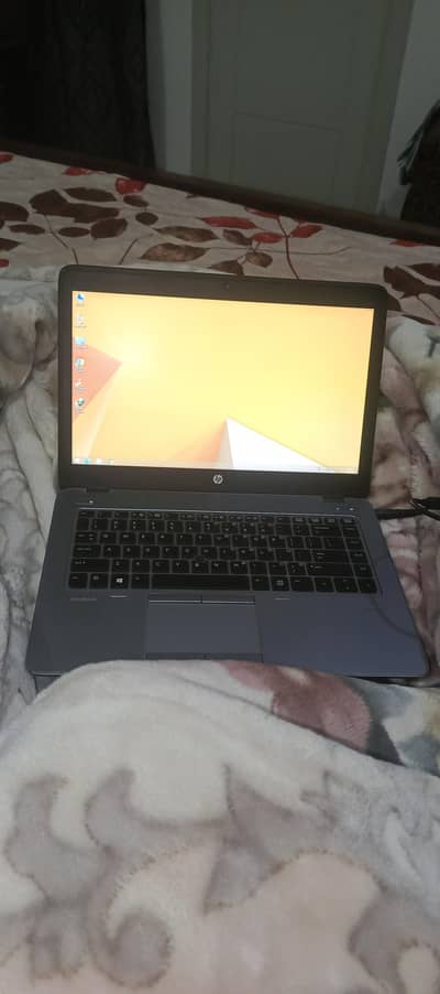 لیپ ٹاپ میں کوئی فالٹ نہیں ہے، بالکل اوکے کنڈیشن ہے۔