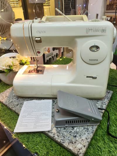 Toyota MX8600 Taiwan Sewing Machine