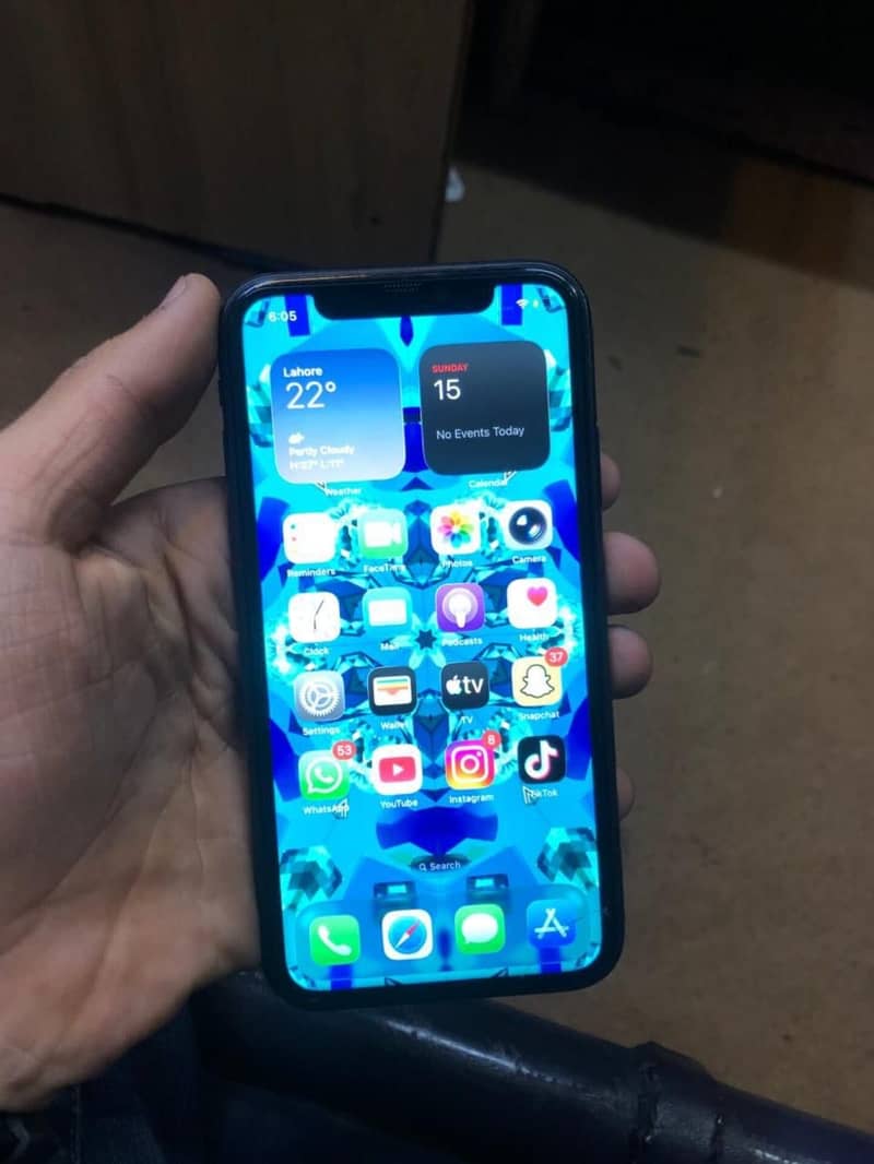iPhone 11 2