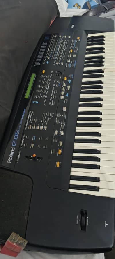 Roland keyboard e 86