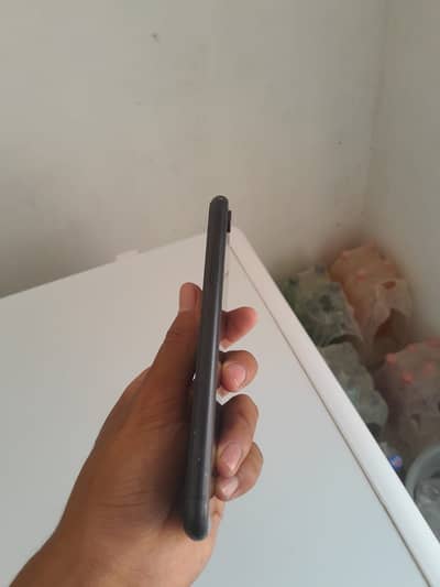 iPhone XR jv 128 gb bh 85