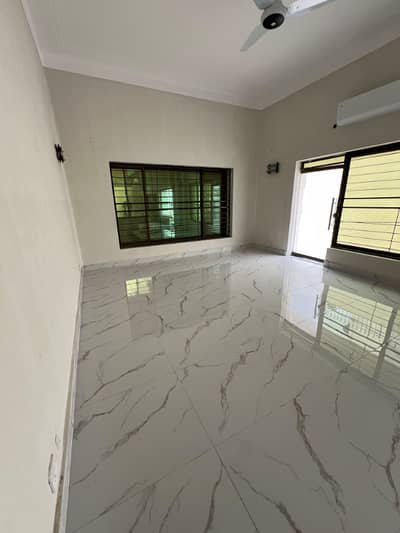 2 Kanal House Near M M Alam Road Gulberg