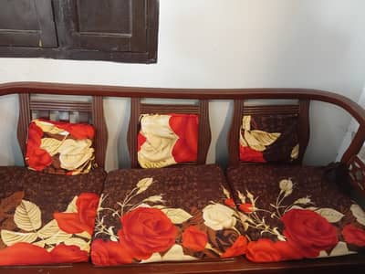5 seater wooden sofa urgent sell